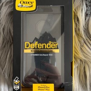 iPhone 8 or 7 plus otter BOX “Defender” case.